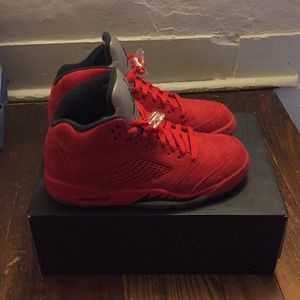 Jordan retro 5 red suede